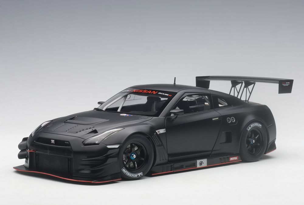 Auto Art 81580, Nissan GT-R Nismo GT3 (2015) - Free Price Guide