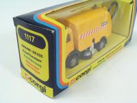 Picture Gallery for Corgi 1117 Road Sweeper