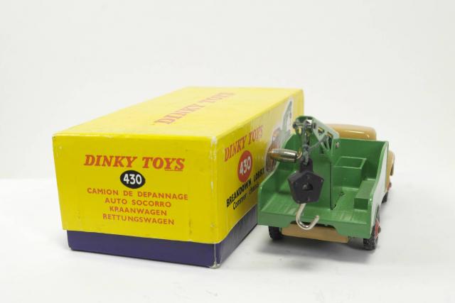 dinky toys commer tow truck