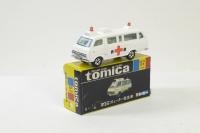 tomica toyota hiace commuter