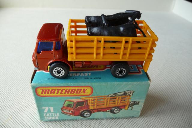 Matchbox 71e, Dodge Cattle Truck - Free Price Guide & Review