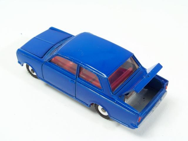 Dinky 136, Vauxhall Viva - Free Price Guide & Review