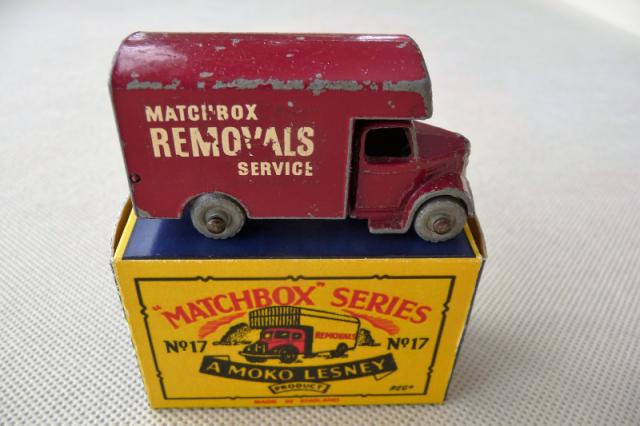 Matchbox 17a, Bedford Removals Van - Free Price Guide & Review