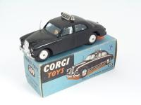 Picture Gallery for Corgi 209 Riley Police car