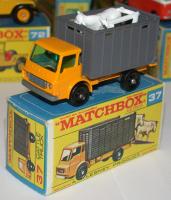 Matchbox 37c, Dodge Cattle Truck - Free Price Guide & Review