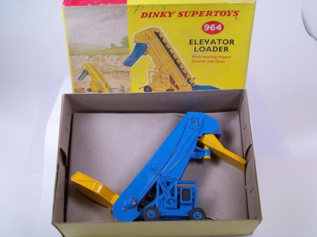 Dinky 964, Elevator Loader - Free Price Guide & Review