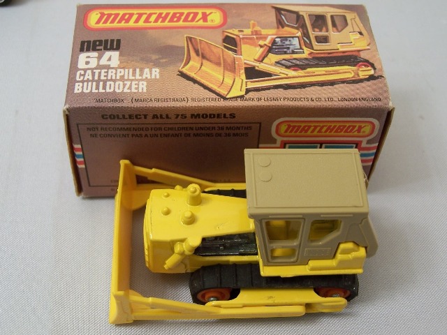 Matchbox 64d, Caterpillar Bulldozer - Free Price Guide & Review