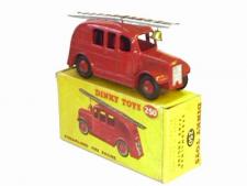 Picture Gallery for Dinky 250 Fire Engine