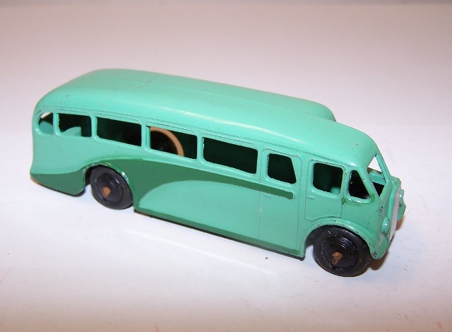 Dinky 29e, Single Deck Bus - Free Price Guide & Review