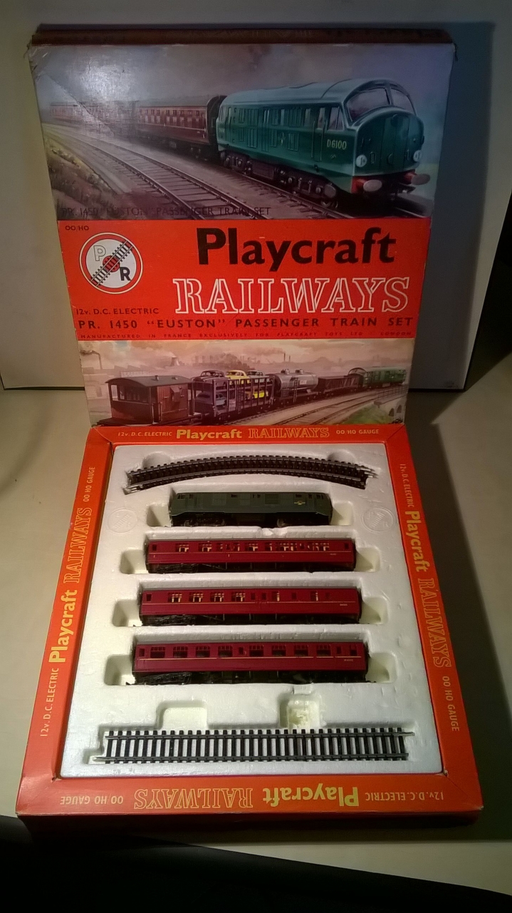 playcraft train set